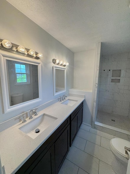 Building Photo - 7918 Holly Hills Dr