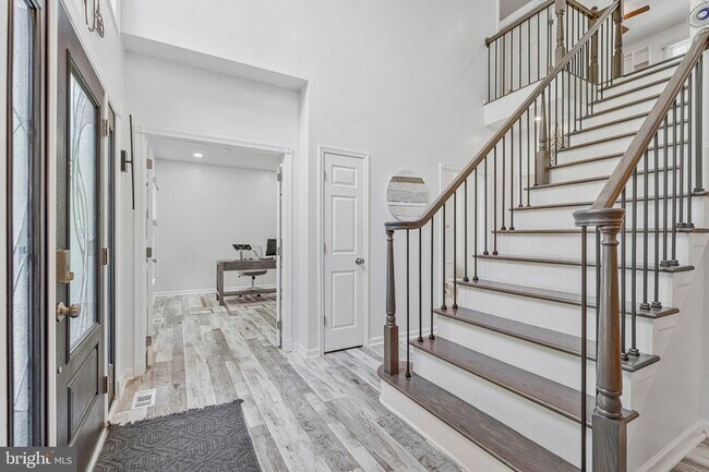 Building Photo - 43612 Winthrop Ct