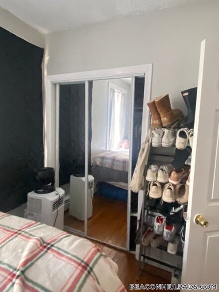 Building Photo - 38 Garden St