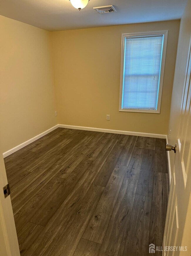 Building Photo - 9 Christopher St