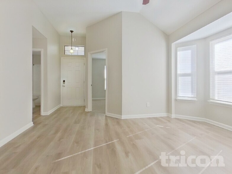 Building Photo - 136 Westport Dr