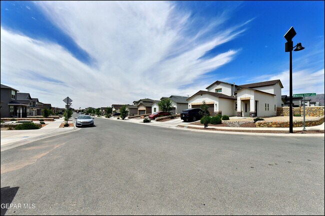Building Photo - 11182 Blazing Star Pl