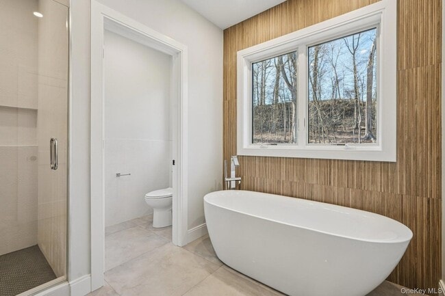 Building Photo - 400 Phillips Hill Rd