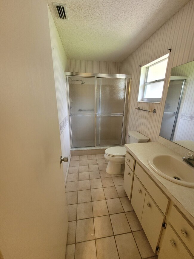 Building Photo - 8530 SW 90th St