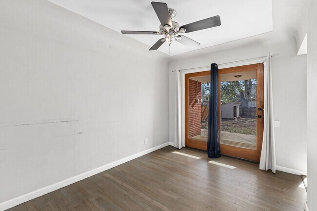 Building Photo - 1306 23rd Ave Ct