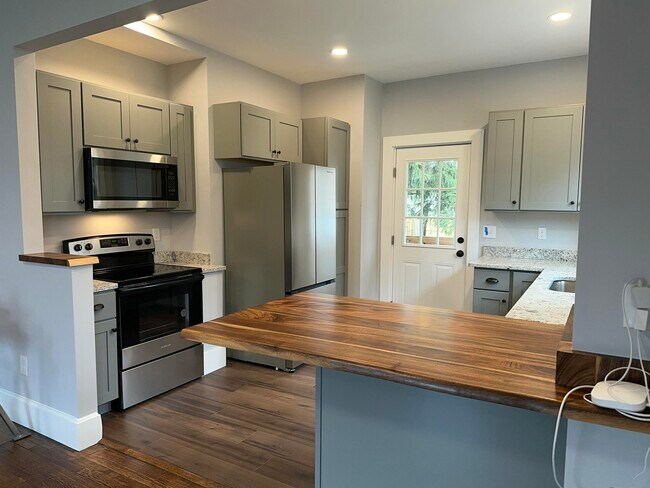 Building Photo - 504 Gibson Ave
