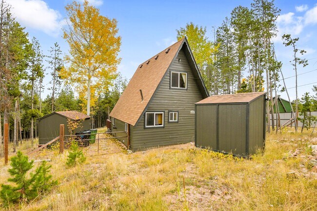 Building Photo - 130 Deer Rd