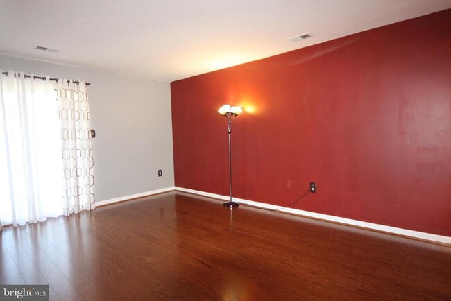 Building Photo - 12288 Wadsworth Way