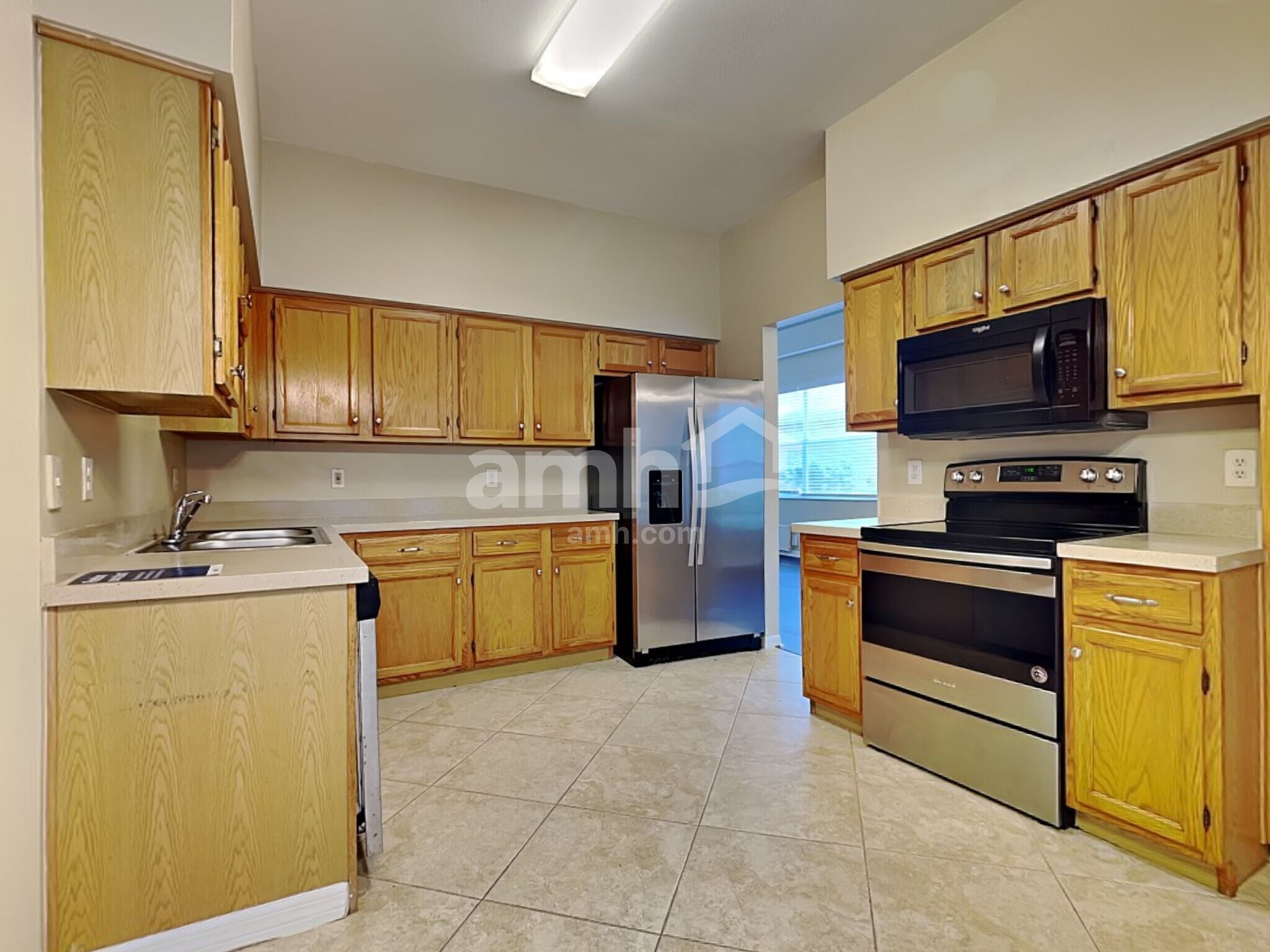 Building Photo - 17756 Oak Bridge St