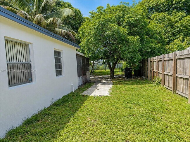 Building Photo - 740 NW 130th St