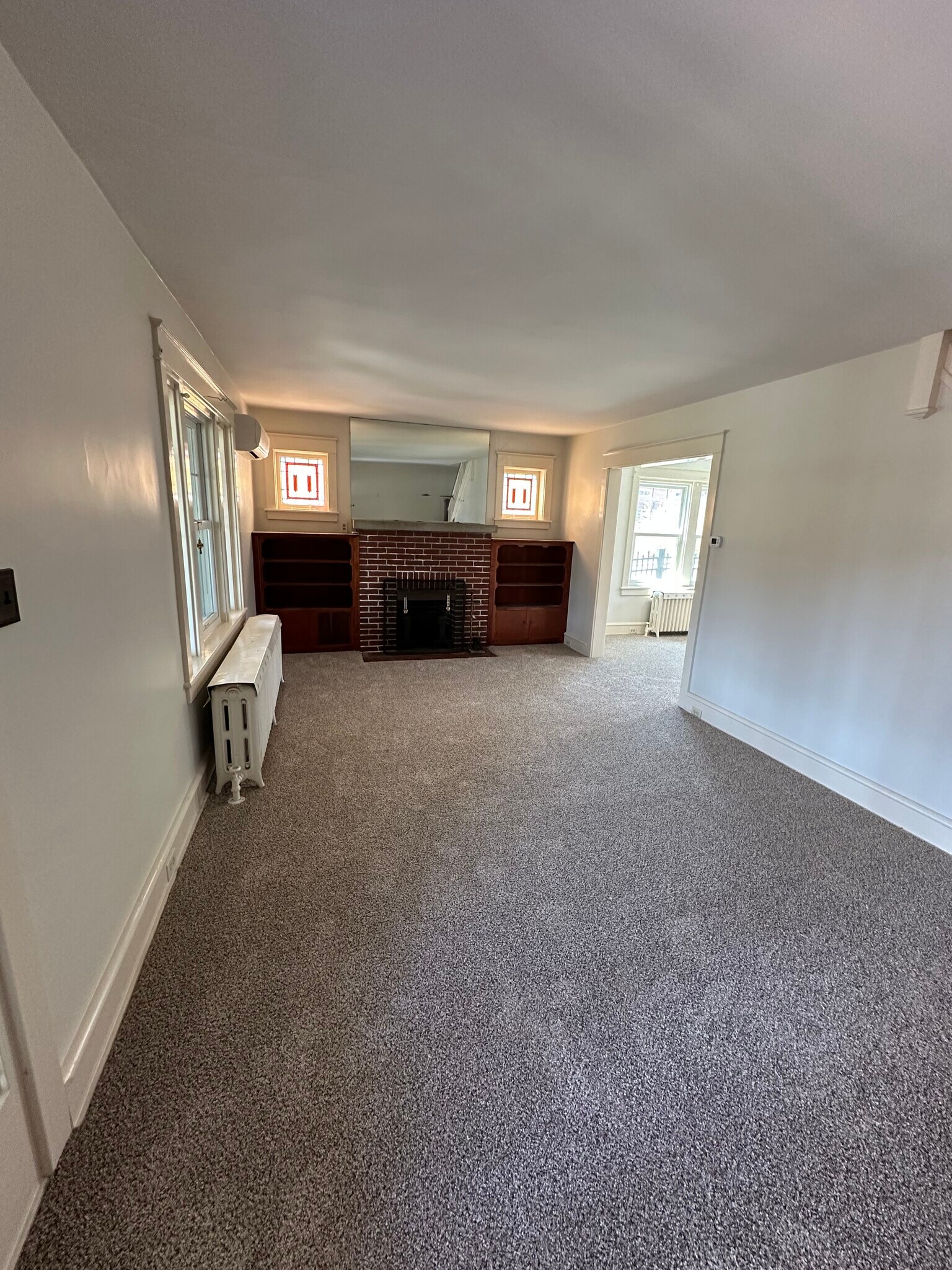 Building Photo - 700 Carsonia Ave