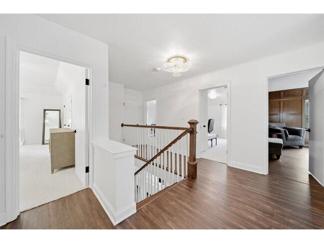 Building Photo - 3916 W 28th St