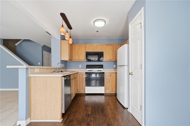 Building Photo - 247 Cottonwood Creek Cir