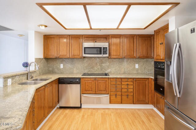 Building Photo - 345 Pioneer Dr