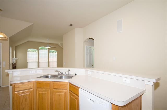 Building Photo - 8809 Somerville Way