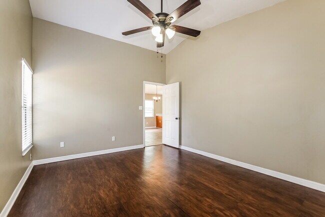 Building Photo - 1345 Bridlebrook Dr