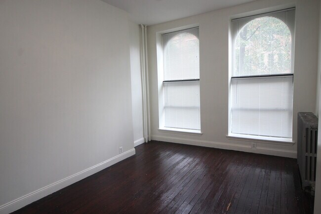 Building Photo - 1708 Linden Ave