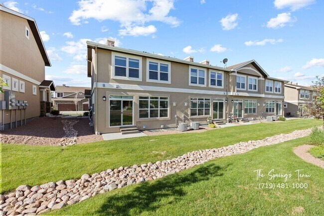 Building Photo - 756 Brambleberry Hts