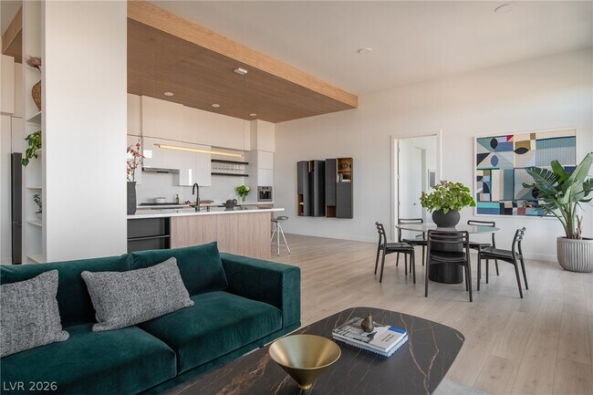 Building Photo - 11055 S Las Vegas Blvd