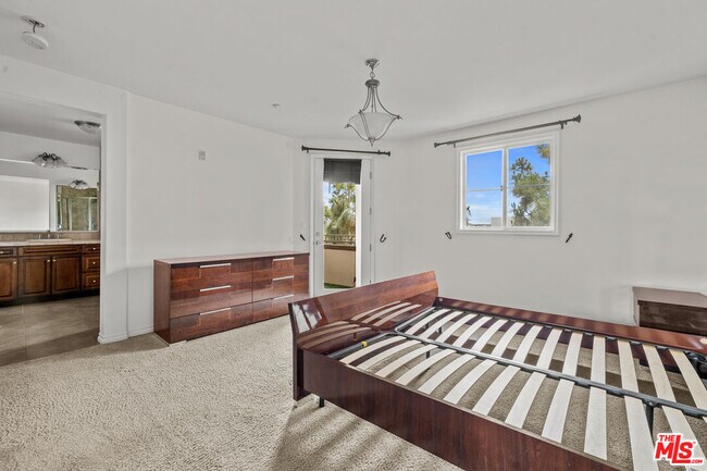 Building Photo - 13031 Villosa Pl