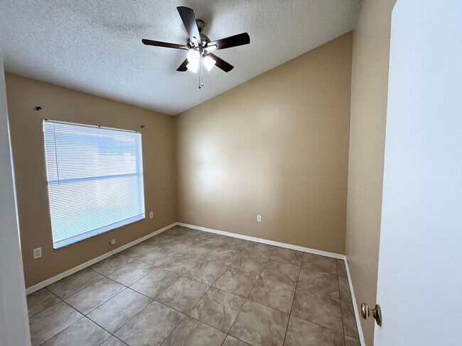 Building Photo - 2917 Autumn Run Ct