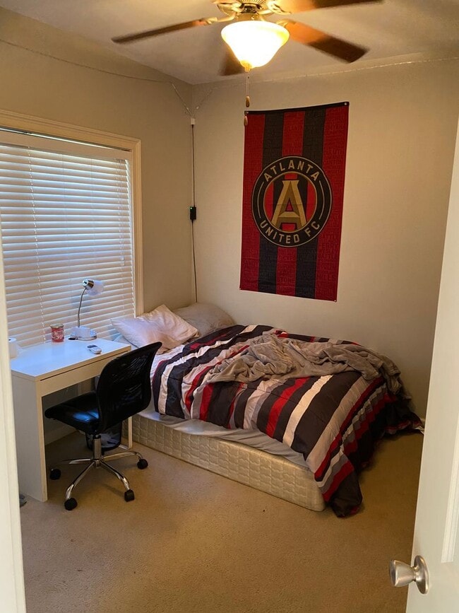 Building Photo - The Verandas on Ruth St.