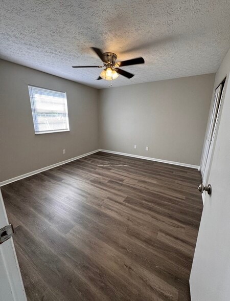 Building Photo - 4818 S 3rd St