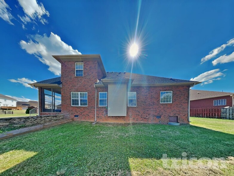 Building Photo - 1410 Deerskin Ct