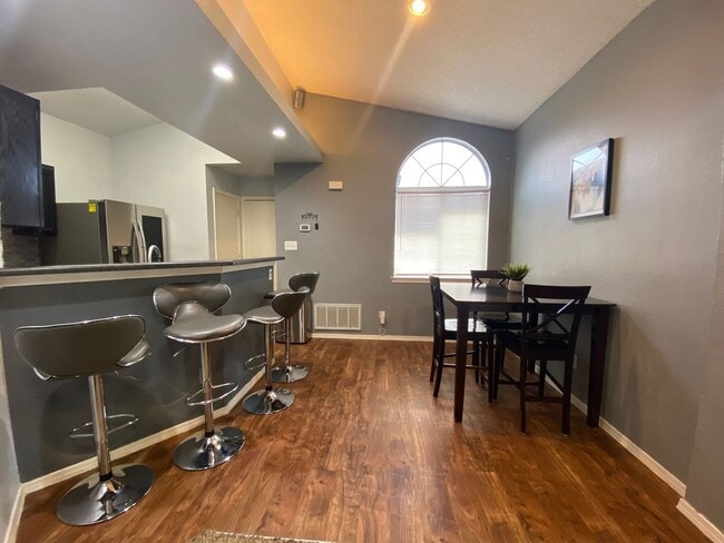 Building Photo - Eastside home for rent in The Tierras