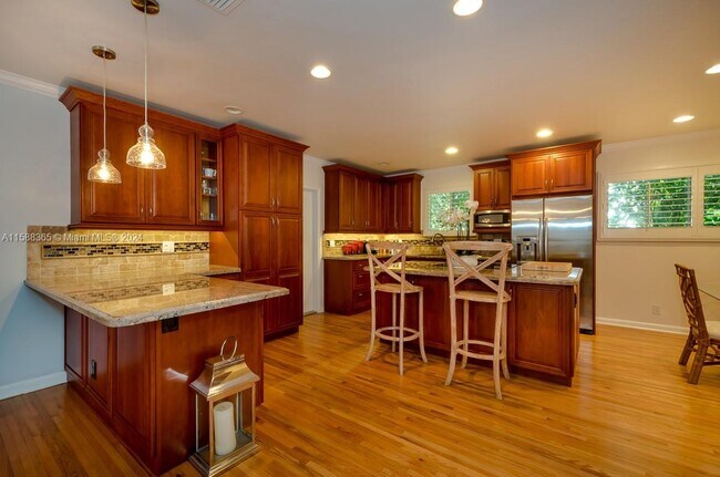 Building Photo - Altara Avenue, Coral Gables, FL 33146 - 3 ...