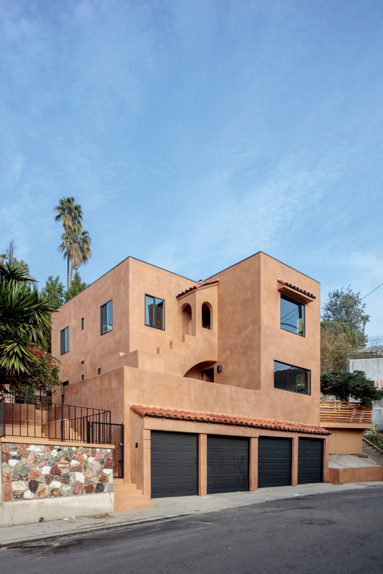 Building Photo - 3361 Hamilton Way