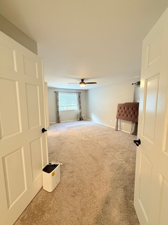 Building Photo - Beautiful 4-Bedroom Home with Expansive Deck & 3-Car Garage – Minutes to Mill Creek Town Center