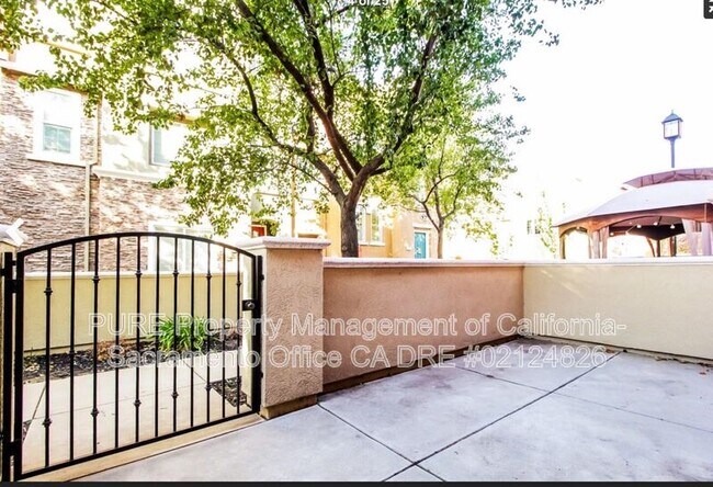 Building Photo - 1749 Camino Real Way