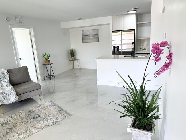 Building Photo - 10033 Winding Lake Rd