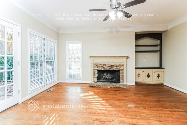 Building Photo - 4885 Leeds Ct