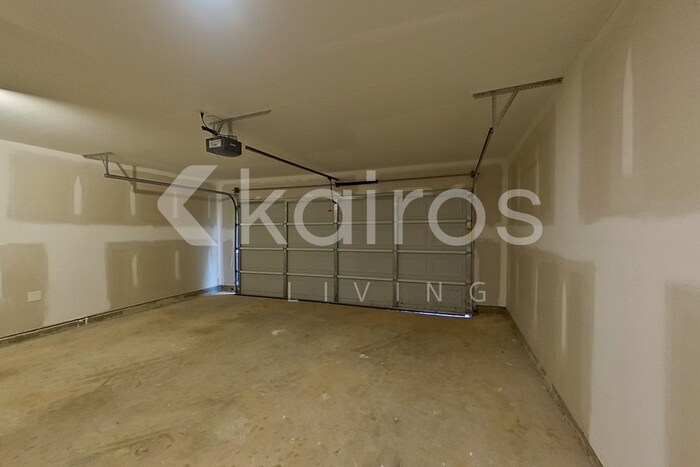 Building Photo - 228 Fox Chase Wy
