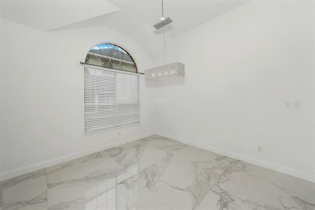Building Photo - 9872 Bradford Grove Dr