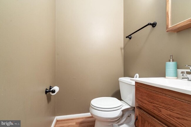 Building Photo - 6580 Lochleigh Ct