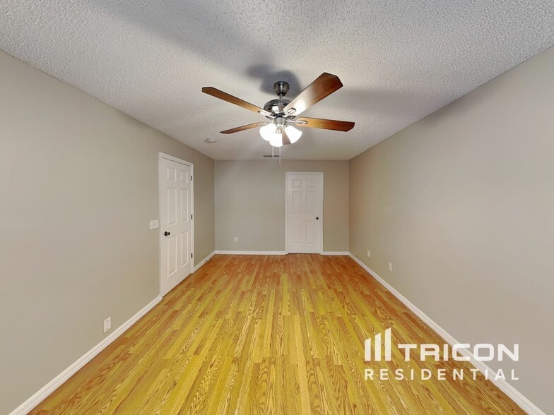 Building Photo - 335 Heritage Estates Ln