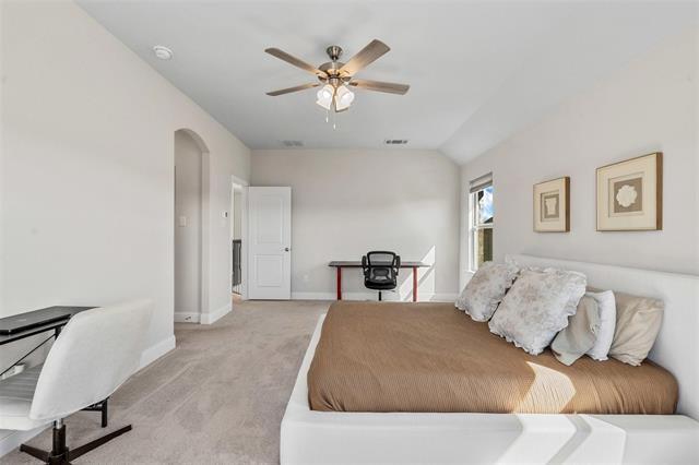 Building Photo - 1220 W Yarrow Ave