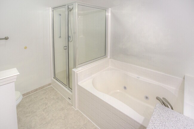 Building Photo - 28471 Carlton Way Dr