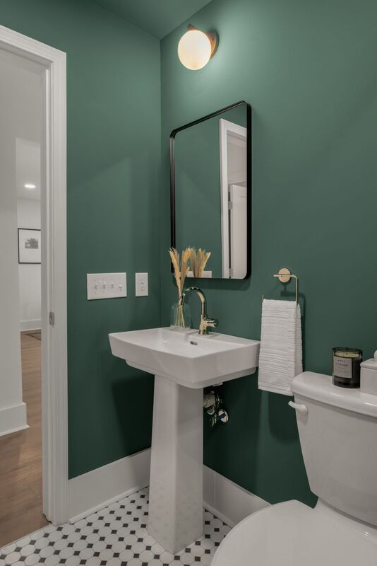 Building Photo - 1326 Ardee Ave