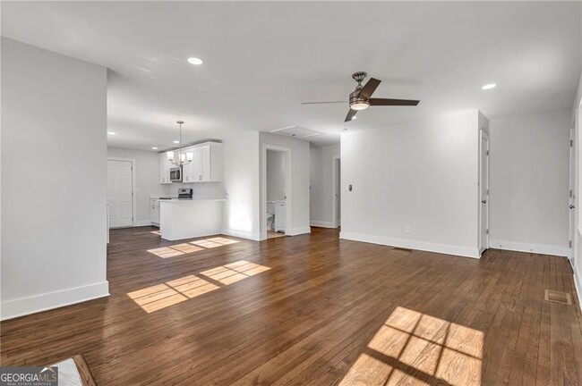 Building Photo - 1271 Lorenzo Dr SW