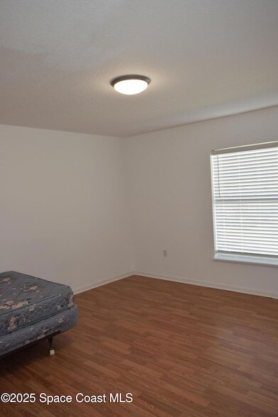 Building Photo - 501 Tortuga Way