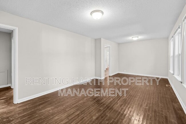 Building Photo - 1128 Cardwell Ln