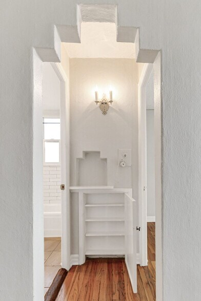 Building Photo - 1666 Detroit St