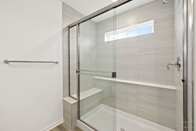 Building Photo - 624 Cassia Ct