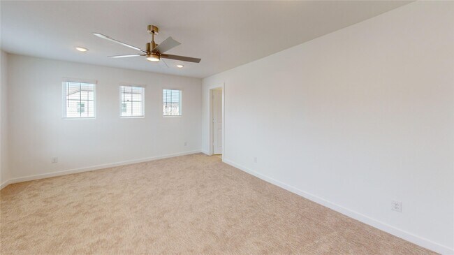 Building Photo - 2920 ELLE DR