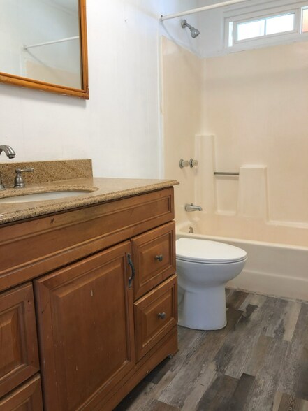 Building Photo - 641 Huali Way