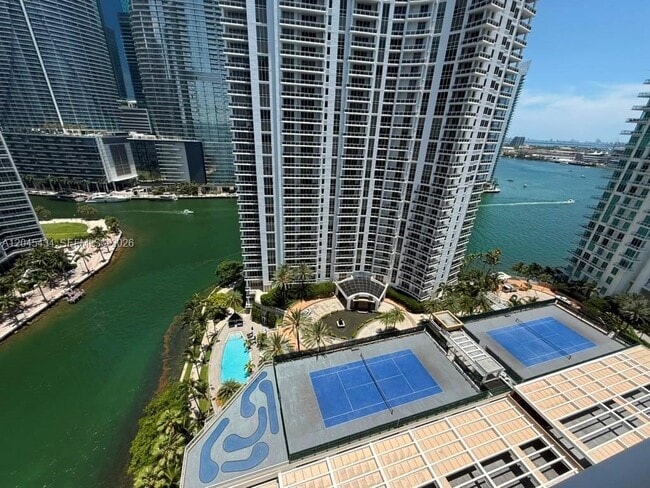 Building Photo - 801 Brickell Key Blvd